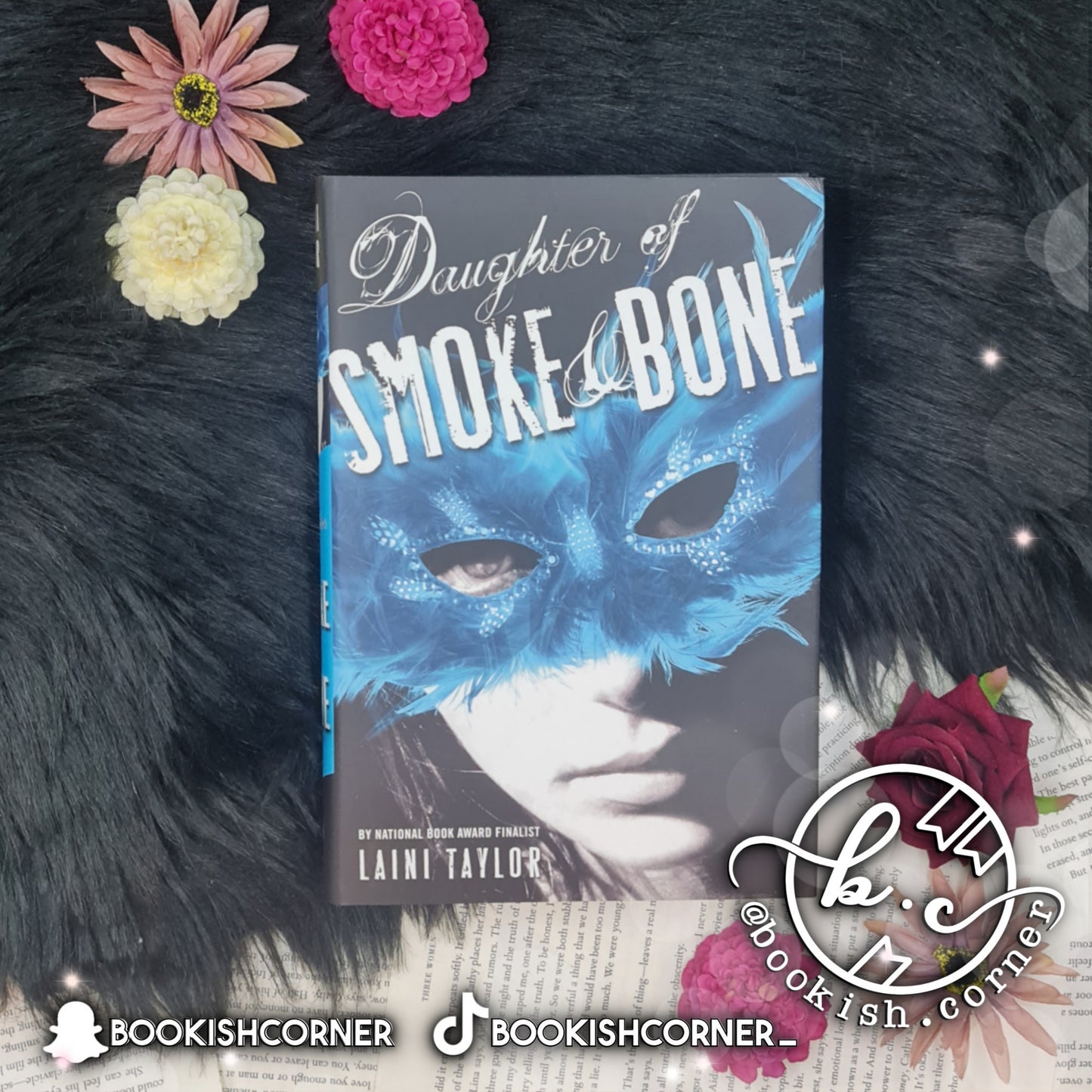 Daughter Of Smoke And Bone By Laini Taylor