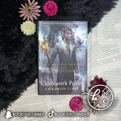 Clockwork Angel (set) By Cassandra Clare