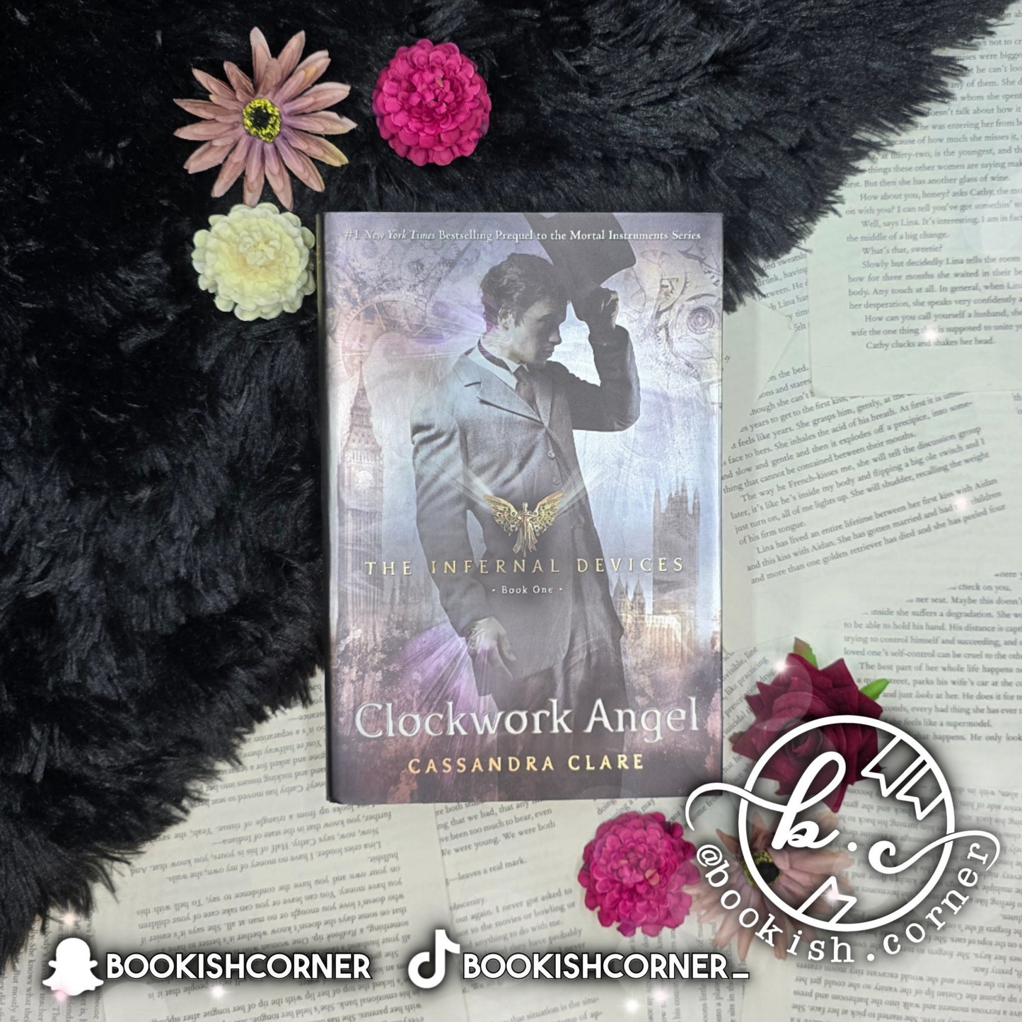 Clockwork Angel (set) By Cassandra Clare