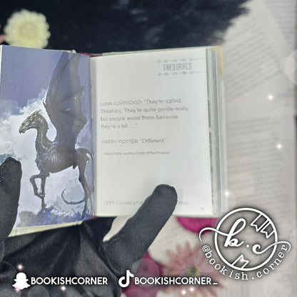 The Art of Harry Potter : Mini Book of Creatures
